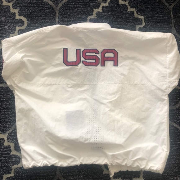 Very Rare USA Nike Team USA Windrunner
Women's Medal Stand Jacket - Picture 9 of 15